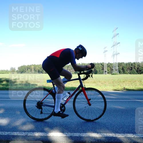 07.09.2025 - 19. Norderstedt Triathlon Michael Burmester http://msf.ph/oto/8854912 07.09.2025 16:30:22 Radfahren 371, 1454 meine-sportfotos.de