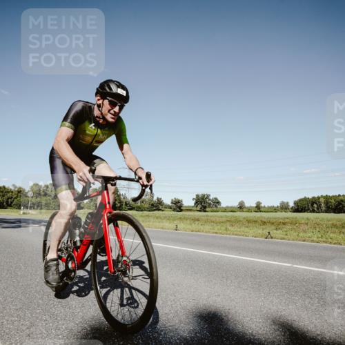 07.09.2025 - 19. Norderstedt Triathlon Michael Burmester http://msf.ph/oto/8854921 07.09.2025 15:05:08 Radfahren 1483, 1486 meine-sportfotos.de