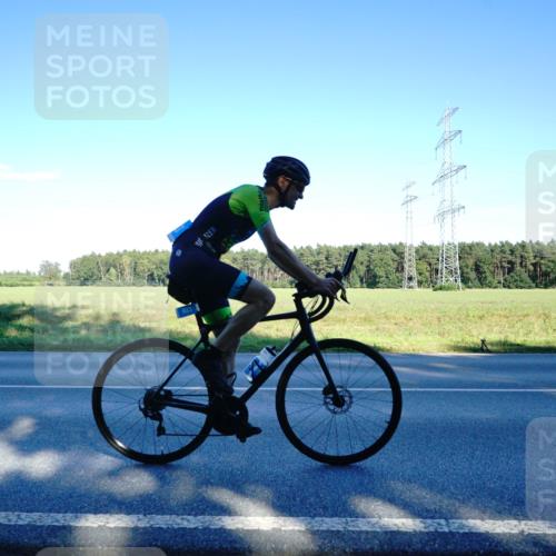 07.09.2025 - 19. Norderstedt Triathlon Michael Burmester http://msf.ph/oto/8854948 07.09.2025 16:32:09 Radfahren 923 meine-sportfotos.de