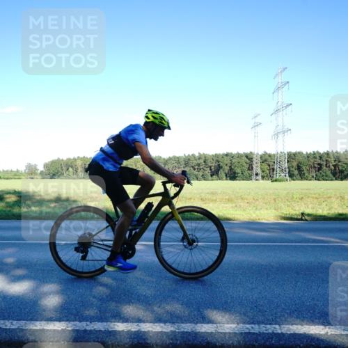07.09.2025 - 19. Norderstedt Triathlon Michael Burmester http://msf.ph/oto/8854968 07.09.2025 16:33:12 Radfahren 1432, 1446 meine-sportfotos.de