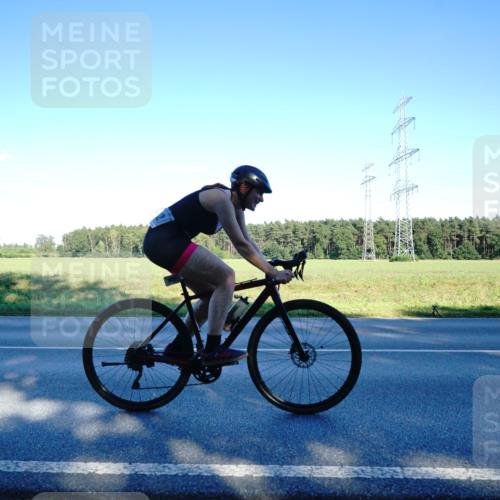 07.09.2025 - 19. Norderstedt Triathlon Michael Burmester http://msf.ph/oto/8854970 07.09.2025 16:33:50 Radfahren 952, 957 meine-sportfotos.de