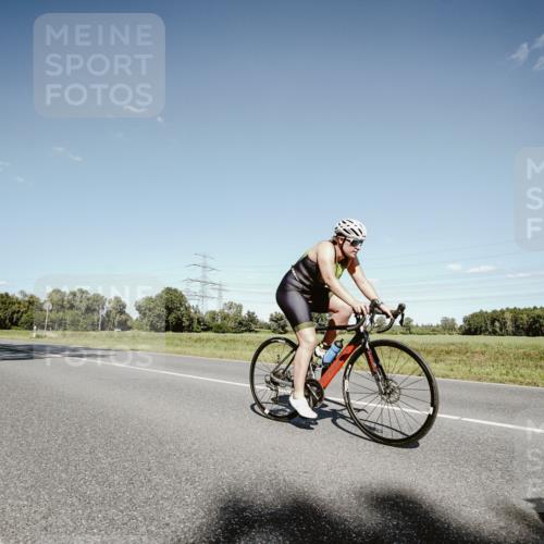 07.09.2025 - 19. Norderstedt Triathlon Michael Burmester http://msf.ph/oto/8854971 07.09.2025 15:05:47 Radfahren 448, 453, 1503 meine-sportfotos.de