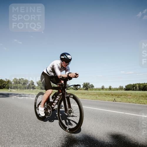 07.09.2025 - 19. Norderstedt Triathlon Michael Burmester http://msf.ph/oto/8854978 07.09.2025 15:05:50 Radfahren 448, 453, 1503 meine-sportfotos.de