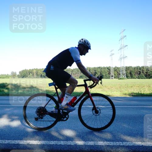 07.09.2025 - 19. Norderstedt Triathlon Michael Burmester http://msf.ph/oto/8854979 07.09.2025 16:34:53 Radfahren 1400 meine-sportfotos.de