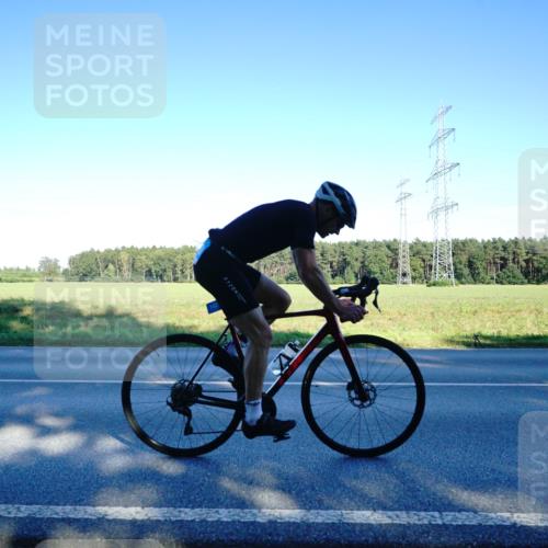 07.09.2025 - 19. Norderstedt Triathlon Michael Burmester http://msf.ph/oto/8854983 07.09.2025 16:35:06 Radfahren 386, 1420 meine-sportfotos.de