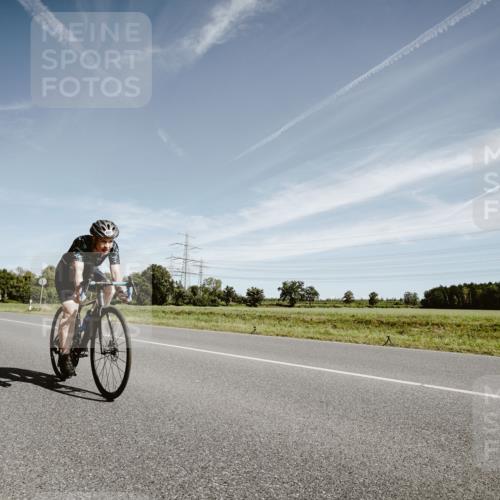07.09.2025 - 19. Norderstedt Triathlon Michael Burmester http://msf.ph/oto/8854991 07.09.2025 12:03:05 Radfahren 207, 282, 793, 1244, 1247 meine-sportfotos.de
