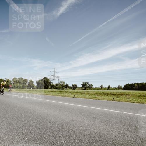 07.09.2025 - 19. Norderstedt Triathlon Michael Burmester http://msf.ph/oto/8854994 07.09.2025 12:03:06 Radfahren 207, 793, 1244, 1247, 1251 meine-sportfotos.de
