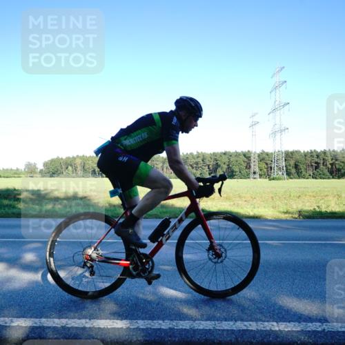 07.09.2025 - 19. Norderstedt Triathlon Michael Burmester http://msf.ph/oto/8855000 07.09.2025 16:36:28 Radfahren 1524 meine-sportfotos.de