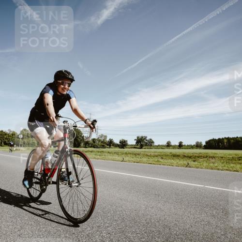 07.09.2025 - 19. Norderstedt Triathlon Michael Burmester http://msf.ph/oto/8855019 07.09.2025 12:03:18 Radfahren 737, 761, 1329 meine-sportfotos.de