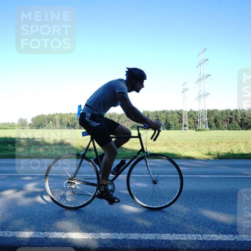 07.09.2025 - 19. Norderstedt Triathlon Michael Burmester http://msf.ph/oto/8855022 07.09.2025 16:38:25 Radfahren 429, 925 meine-sportfotos.de