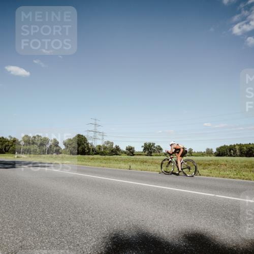 07.09.2025 - 19. Norderstedt Triathlon Michael Burmester http://msf.ph/oto/8855024 07.09.2025 15:06:28 Radfahren 452 meine-sportfotos.de