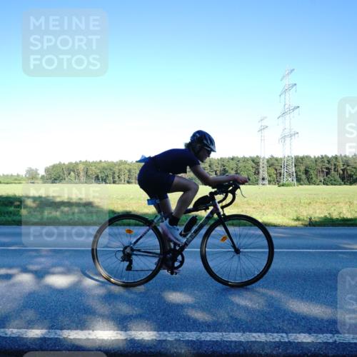 07.09.2025 - 19. Norderstedt Triathlon Michael Burmester http://msf.ph/oto/8855025 07.09.2025 16:38:35 Radfahren 875, 912 meine-sportfotos.de