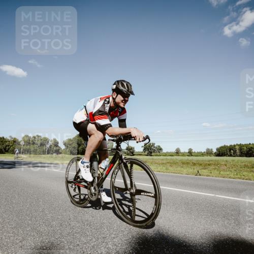07.09.2025 - 19. Norderstedt Triathlon Michael Burmester http://msf.ph/oto/8855035 07.09.2025 15:06:40 Radfahren 427 meine-sportfotos.de