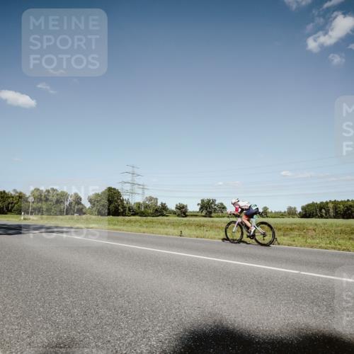 07.09.2025 - 19. Norderstedt Triathlon Michael Burmester http://msf.ph/oto/8855038 07.09.2025 15:06:45 Radfahren 897, 1433 meine-sportfotos.de