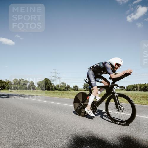 07.09.2025 - 19. Norderstedt Triathlon Michael Burmester http://msf.ph/oto/8855045 07.09.2025 15:06:49 Radfahren 897, 1433 meine-sportfotos.de