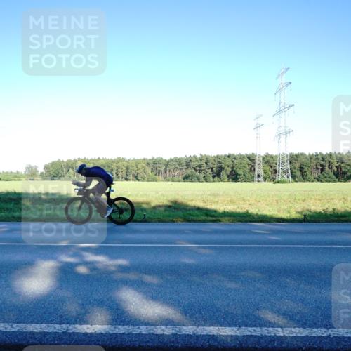 07.09.2025 - 19. Norderstedt Triathlon Michael Burmester http://msf.ph/oto/8855052 07.09.2025 16:43:16 Radfahren 1448 meine-sportfotos.de