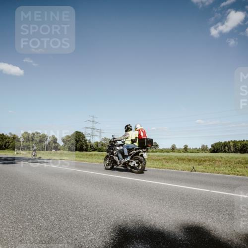 07.09.2025 - 19. Norderstedt Triathlon Michael Burmester http://msf.ph/oto/8855053 07.09.2025 15:06:52 Radfahren  meine-sportfotos.de