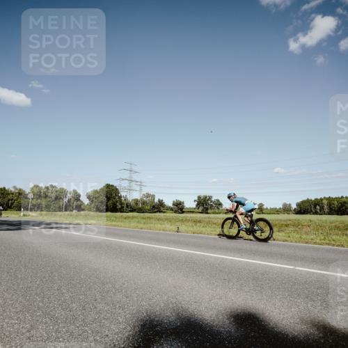07.09.2025 - 19. Norderstedt Triathlon Michael Burmester http://msf.ph/oto/8855060 07.09.2025 15:06:59 Radfahren  meine-sportfotos.de