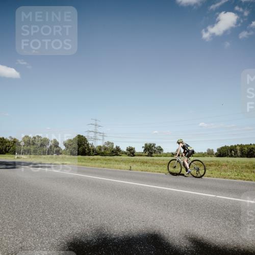 07.09.2025 - 19. Norderstedt Triathlon Michael Burmester http://msf.ph/oto/8855074 07.09.2025 15:07:12 Radfahren 449 meine-sportfotos.de