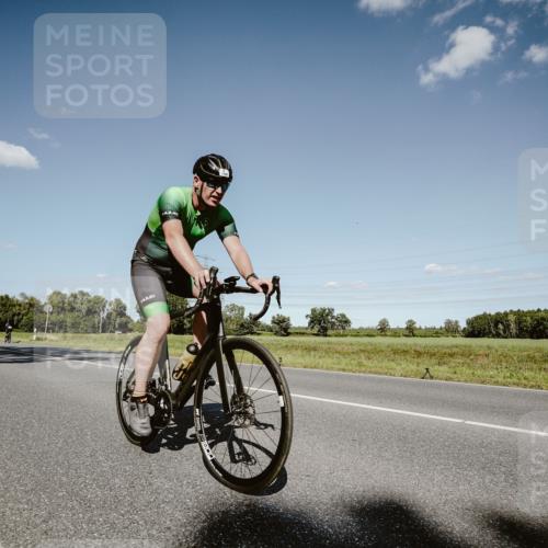 07.09.2025 - 19. Norderstedt Triathlon Michael Burmester http://msf.ph/oto/8855091 07.09.2025 15:07:23 Radfahren 1492, 1508 meine-sportfotos.de