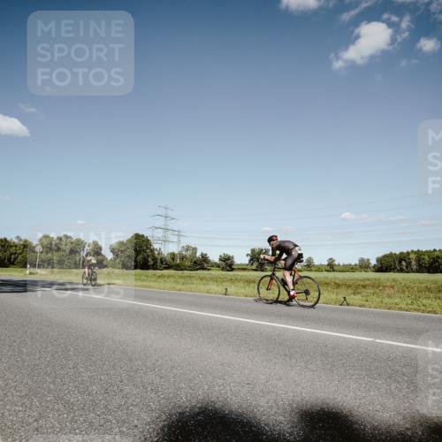 07.09.2025 - 19. Norderstedt Triathlon Michael Burmester http://msf.ph/oto/8855097 07.09.2025 15:07:28 Radfahren  meine-sportfotos.de