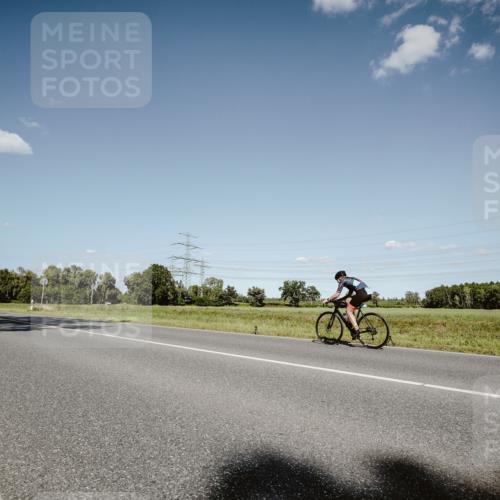 07.09.2025 - 19. Norderstedt Triathlon Michael Burmester http://msf.ph/oto/8855100 07.09.2025 15:07:31 Radfahren  meine-sportfotos.de