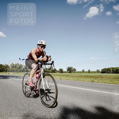 07.09.2025 - 19. Norderstedt Triathlon Michael Burmester http://msf.ph/oto/8855118 07.09.2025 15:07:49 Radfahren 464 meine-sportfotos.de