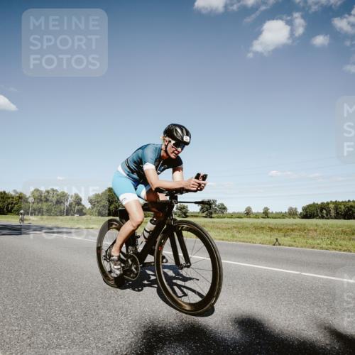 07.09.2025 - 19. Norderstedt Triathlon Michael Burmester http://msf.ph/oto/8855124 07.09.2025 15:07:54 Radfahren 442 meine-sportfotos.de