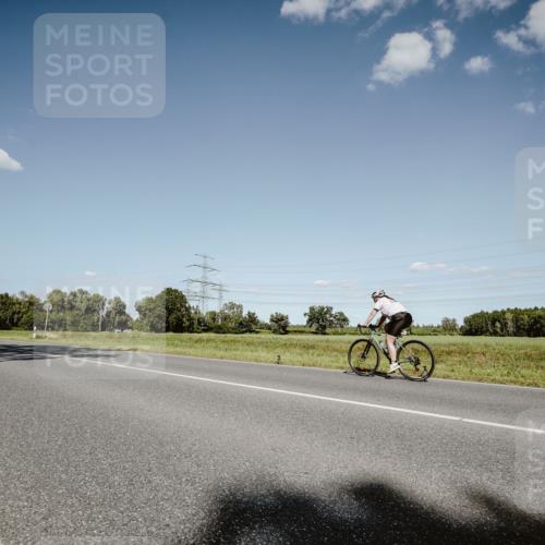 07.09.2025 - 19. Norderstedt Triathlon Michael Burmester http://msf.ph/oto/8855128 07.09.2025 15:08:04 Radfahren  meine-sportfotos.de