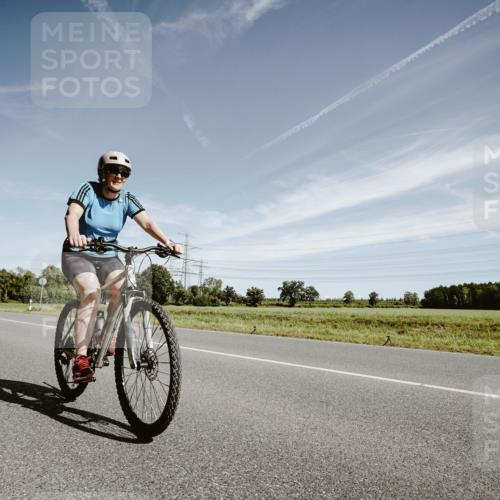 07.09.2025 - 19. Norderstedt Triathlon Michael Burmester http://msf.ph/oto/8855130 07.09.2025 12:04:45 Radfahren 715, 1252 meine-sportfotos.de