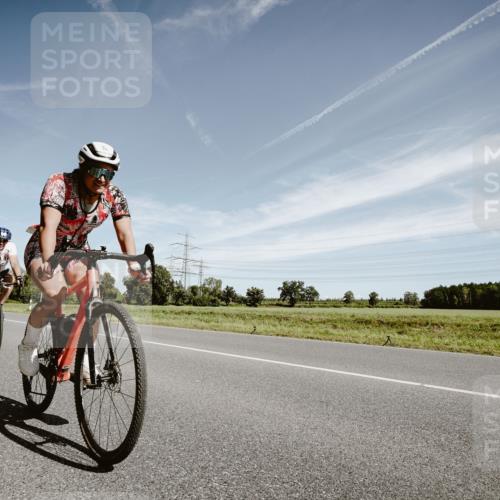 07.09.2025 - 19. Norderstedt Triathlon Michael Burmester http://msf.ph/oto/8855139 07.09.2025 12:04:55 Radfahren 195, 215, 1309 meine-sportfotos.de