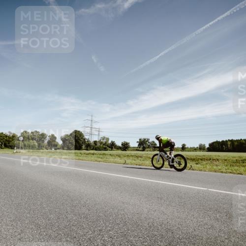07.09.2025 - 19. Norderstedt Triathlon Michael Burmester http://msf.ph/oto/8855146 07.09.2025 12:04:57 Radfahren 195, 215, 1309 meine-sportfotos.de