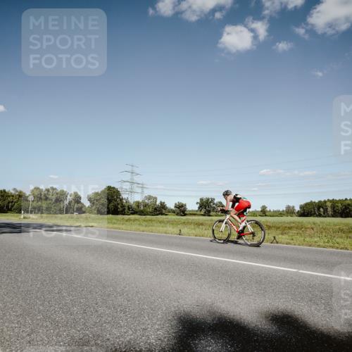 07.09.2025 - 19. Norderstedt Triathlon Michael Burmester http://msf.ph/oto/8855154 07.09.2025 15:08:33 Radfahren 437, 474 meine-sportfotos.de