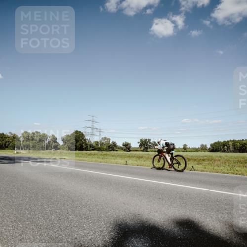 07.09.2025 - 19. Norderstedt Triathlon Michael Burmester http://msf.ph/oto/8855161 07.09.2025 15:08:38 Radfahren 437 meine-sportfotos.de