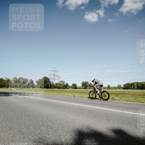 07.09.2025 - 19. Norderstedt Triathlon Michael Burmester http://msf.ph/oto/8855168 07.09.2025 15:08:50 Radfahren  meine-sportfotos.de