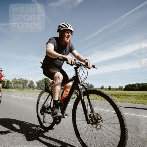 07.09.2025 - 19. Norderstedt Triathlon Michael Burmester http://msf.ph/oto/8855196 07.09.2025 12:05:19 Radfahren 168, 227, 720, 724, 727, 1311, 1339 meine-sportfotos.de