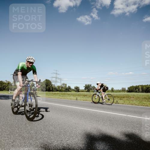 07.09.2025 - 19. Norderstedt Triathlon Michael Burmester http://msf.ph/oto/8855208 07.09.2025 15:09:18 Radfahren 477, 1424, 1494 meine-sportfotos.de