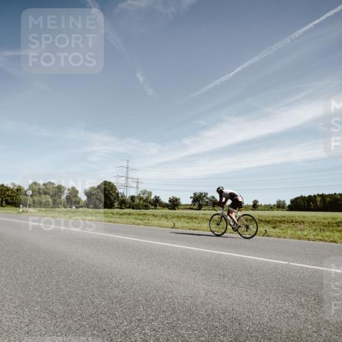 07.09.2025 - 19. Norderstedt Triathlon Michael Burmester http://msf.ph/oto/8855234 07.09.2025 12:05:41 Radfahren 1242 meine-sportfotos.de