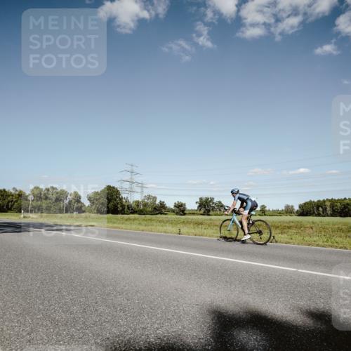 07.09.2025 - 19. Norderstedt Triathlon Michael Burmester http://msf.ph/oto/8855239 07.09.2025 15:09:41 Radfahren 1504 meine-sportfotos.de