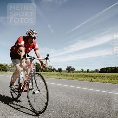 07.09.2025 - 19. Norderstedt Triathlon Michael Burmester http://msf.ph/oto/8855247 07.09.2025 12:05:50 Radfahren 245, 717, 741, 800 meine-sportfotos.de