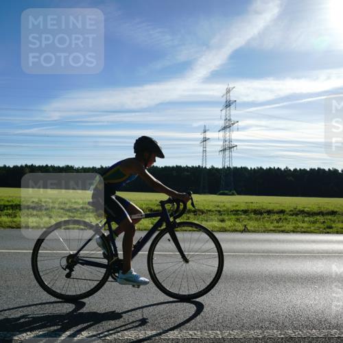 07.09.2025 - 19. Norderstedt Triathlon Michael Burmester http://msf.ph/oto/8855253 07.09.2025 09:40:14 Radfahren 592, 617 meine-sportfotos.de