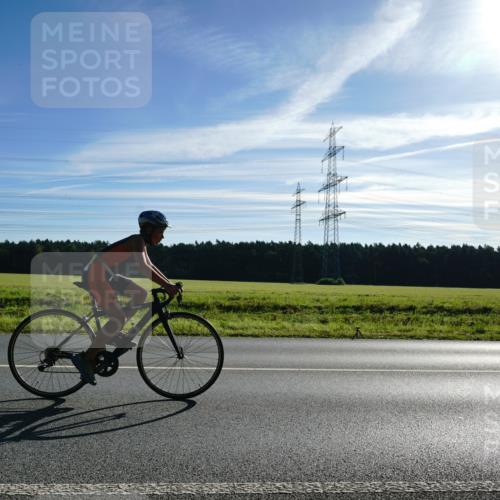07.09.2025 - 19. Norderstedt Triathlon Michael Burmester http://msf.ph/oto/8855263 07.09.2025 09:40:31 Radfahren 554, 577 meine-sportfotos.de