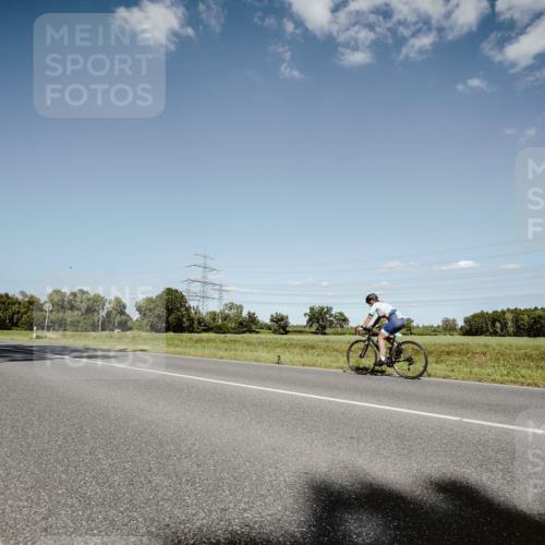 07.09.2025 - 19. Norderstedt Triathlon Michael Burmester http://msf.ph/oto/8855269 07.09.2025 15:10:07 Radfahren 1526 meine-sportfotos.de