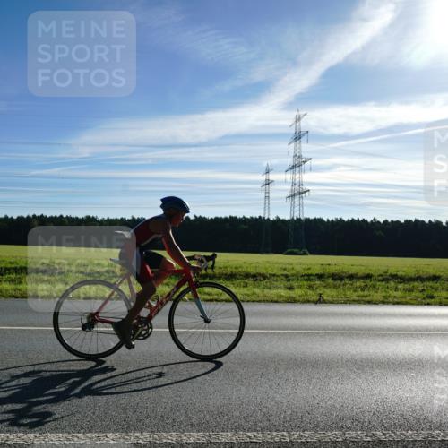 07.09.2025 - 19. Norderstedt Triathlon Michael Burmester http://msf.ph/oto/8855277 07.09.2025 09:40:55 Radfahren 574 meine-sportfotos.de