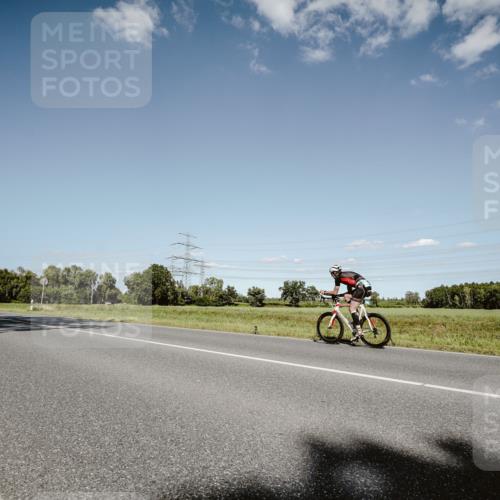 07.09.2025 - 19. Norderstedt Triathlon Michael Burmester http://msf.ph/oto/8855279 07.09.2025 15:10:14 Radfahren 387, 440 meine-sportfotos.de