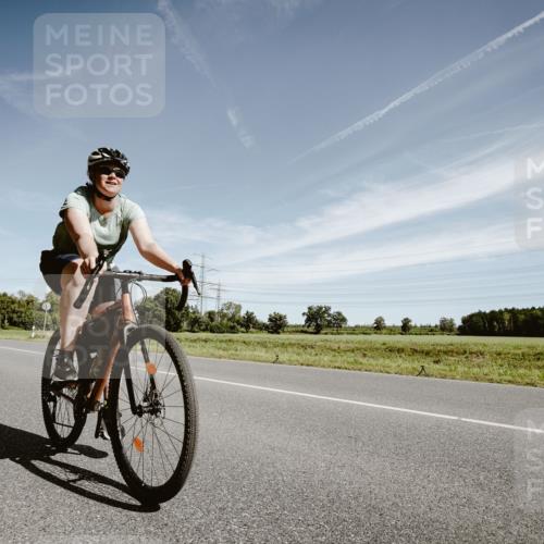 07.09.2025 - 19. Norderstedt Triathlon Michael Burmester http://msf.ph/oto/8855284 07.09.2025 12:06:10 Radfahren 156, 1233, 1272 meine-sportfotos.de