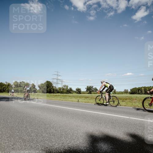 07.09.2025 - 19. Norderstedt Triathlon Michael Burmester http://msf.ph/oto/8855296 07.09.2025 15:10:29 Radfahren 431, 1480, 1506 meine-sportfotos.de