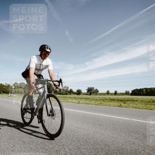 07.09.2025 - 19. Norderstedt Triathlon Michael Burmester http://msf.ph/oto/8855298 07.09.2025 12:06:15 Radfahren 189, 1233, 1272 meine-sportfotos.de