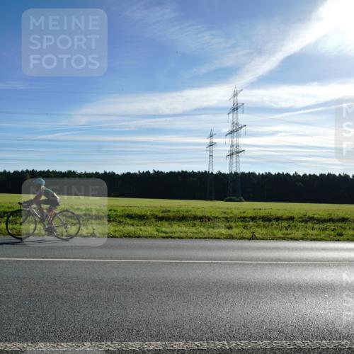 07.09.2025 - 19. Norderstedt Triathlon Michael Burmester http://msf.ph/oto/8855322 07.09.2025 09:41:58 Radfahren 602, 606 meine-sportfotos.de