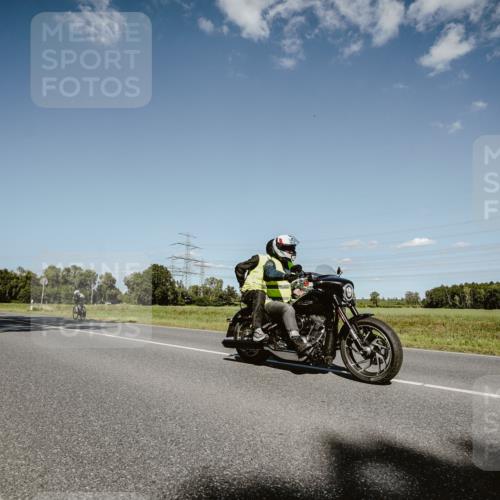 07.09.2025 - 19. Norderstedt Triathlon Michael Burmester http://msf.ph/oto/8855323 07.09.2025 15:10:38 Radfahren 395, 905, 1537 meine-sportfotos.de